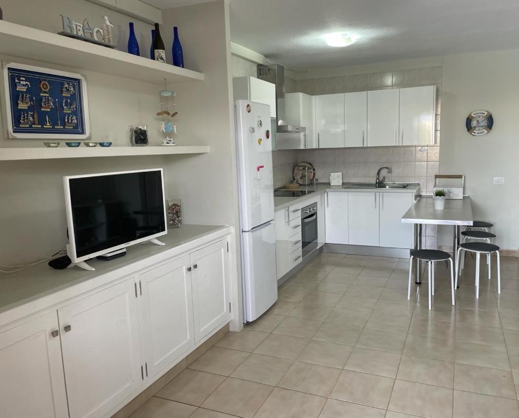 Ferienwohnung Apartamento Cerca De La Playa Acantilado de los Gigantes Exterior foto